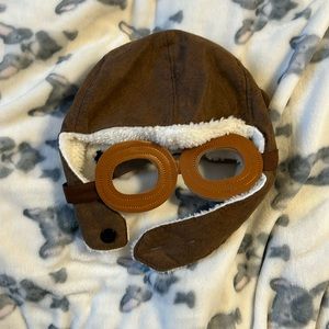 Baby/toddler pilot hat. Fuzzy soft. Worn once